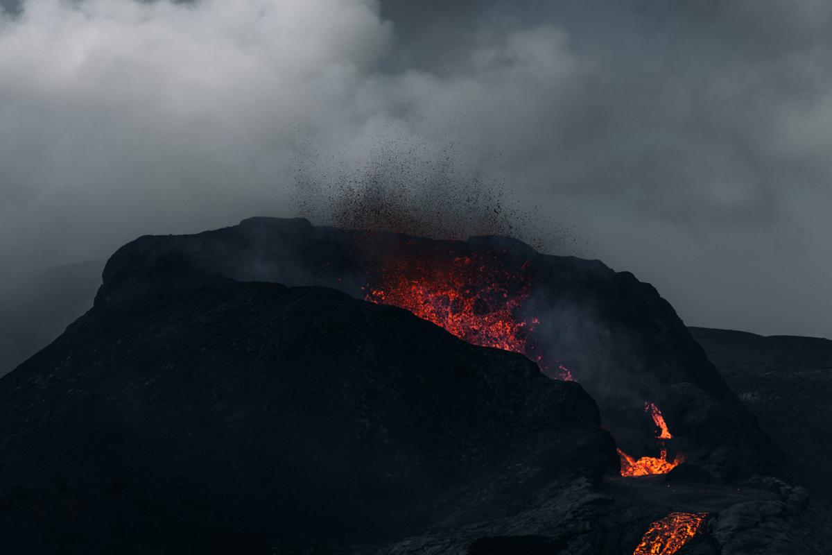 开云体育：PG电子“烈火山谷”上线，深入火山中的宝藏探秘